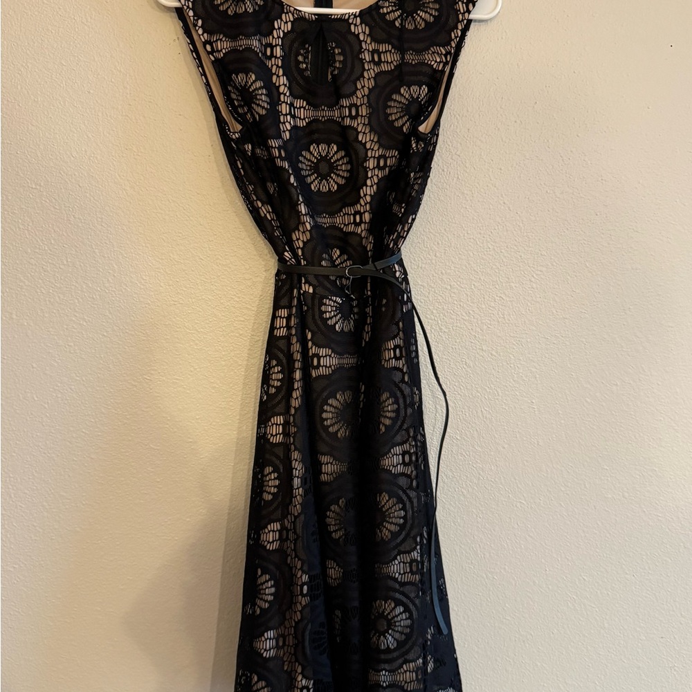 Chic Black Lace Midi Dress